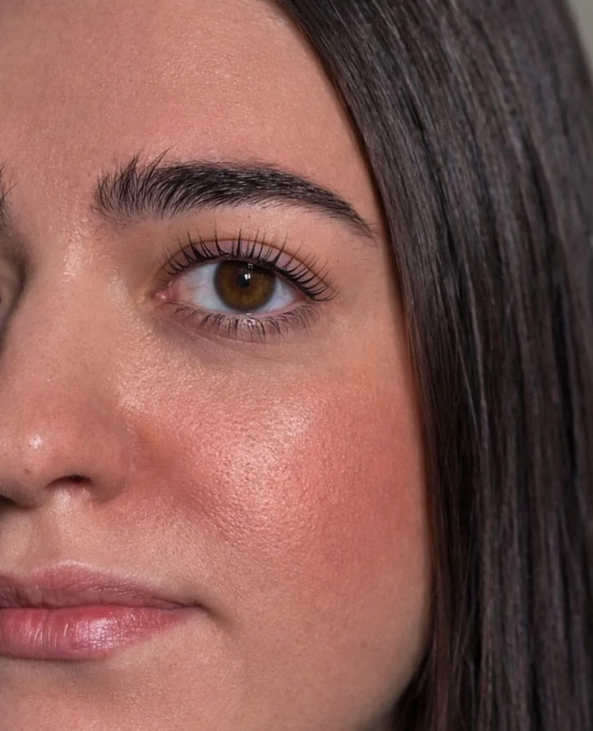 Architecture des sourcils — résultat naturel